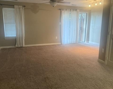6338 Towncrest Court - Photo Thumbnail 11