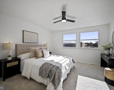 6909 Doublebrand Court - Photo Thumbnail 11