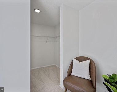 6909 Doublebrand Court - Photo Thumbnail 14