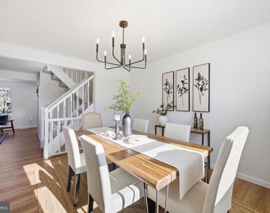 6909 Doublebrand Court - Photo Thumbnail 5