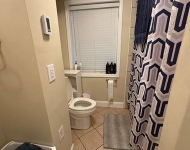 407 W Main Street - Photo Thumbnail 15