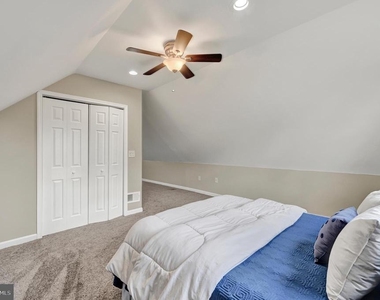 2630 Wycliffe Road - Photo Thumbnail 9