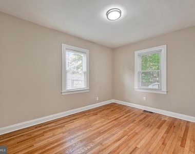 2630 Wycliffe Road - Photo Thumbnail 20
