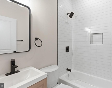 337 S Fremont Avenue - Photo Thumbnail 7