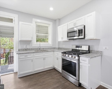 1231 N Potomac Street - Photo Thumbnail 8