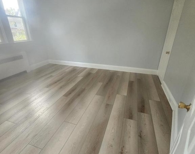 524 Beaumont Avenue - Photo Thumbnail 18
