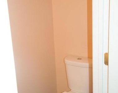 132 N Linwood Avenue - Photo Thumbnail 17