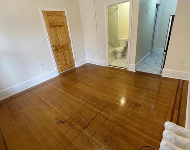 3007 N Calvert Street - Photo Thumbnail 2