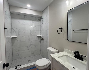 615 N Calhoun Street - Photo Thumbnail 9
