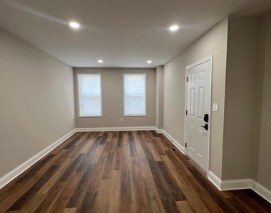 615 N Calhoun Street - Photo Thumbnail 3