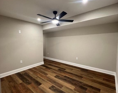 615 N Calhoun Street - Photo Thumbnail 18