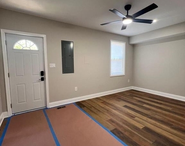 615 N Calhoun Street - Photo Thumbnail 10