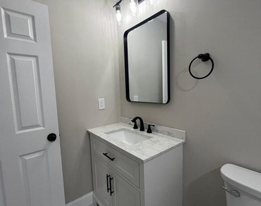 615 N Calhoun Street - Photo Thumbnail 17