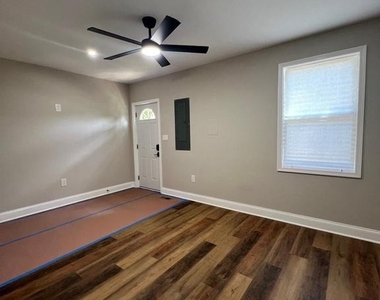 615 N Calhoun Street - Photo Thumbnail 12