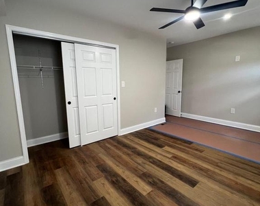 615 N Calhoun Street - Photo Thumbnail 11