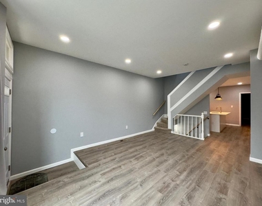 3331 Beech Avenue - Photo Thumbnail 19