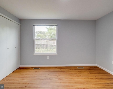 1359 Raleigh Drive - Photo Thumbnail 18