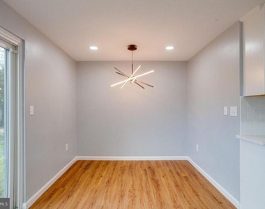 1359 Raleigh Drive - Photo Thumbnail 12