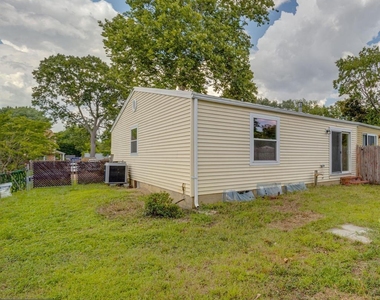 1359 Raleigh Drive - Photo Thumbnail 49