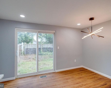 1359 Raleigh Drive - Photo Thumbnail 11