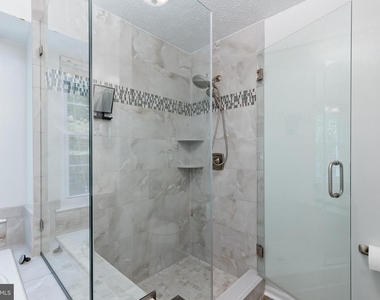 2807 Chapman Court - Photo Thumbnail 21