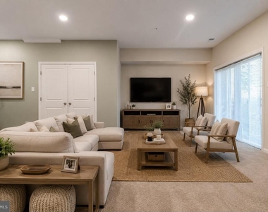 7771 Venice Lane - Photo Thumbnail 8