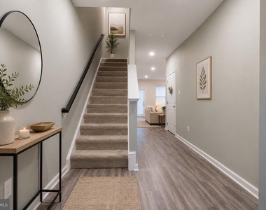 7771 Venice Lane - Photo Thumbnail 2