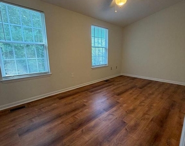 2553 Log Mill Court - Photo Thumbnail 13
