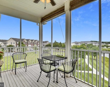 33192 N Village Loop - Photo Thumbnail 11