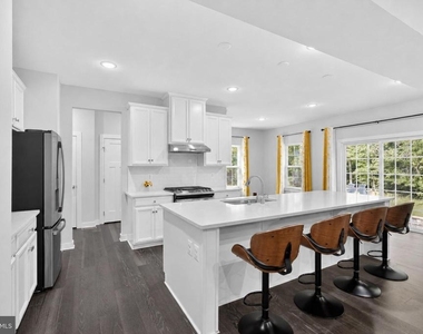 532 Luchu Way - Photo Thumbnail 56