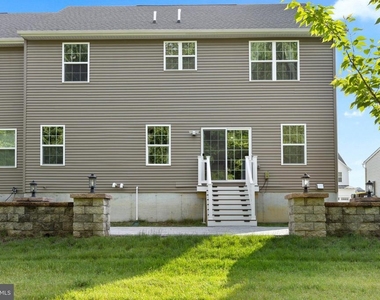 532 Luchu Way - Photo Thumbnail 65