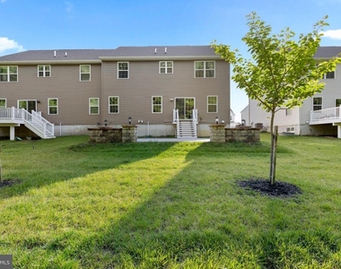 532 Luchu Way - Photo Thumbnail 62