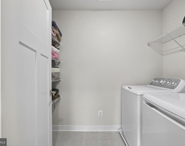 532 Luchu Way - Photo Thumbnail 41