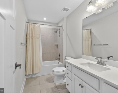 532 Luchu Way - Photo Thumbnail 39