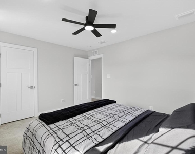 532 Luchu Way - Photo Thumbnail 21