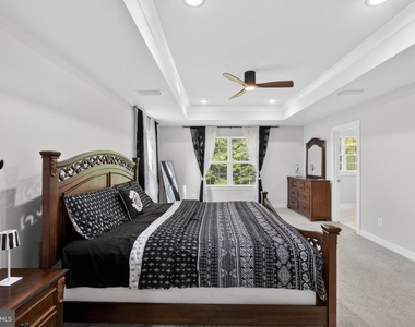 532 Luchu Way - Photo Thumbnail 43