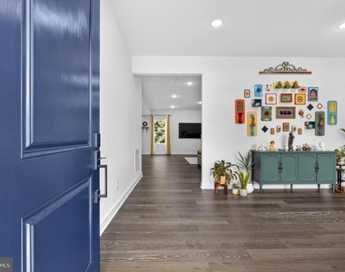 532 Luchu Way - Photo Thumbnail 8