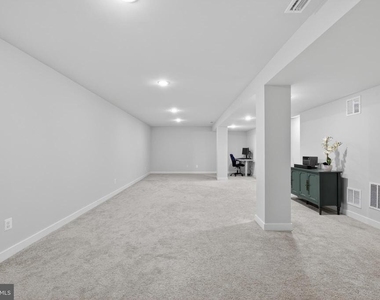 532 Luchu Way - Photo Thumbnail 48