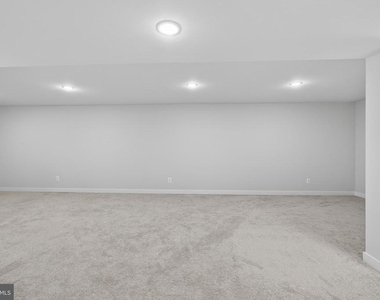 532 Luchu Way - Photo Thumbnail 45