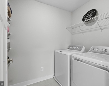 532 Luchu Way - Photo Thumbnail 25