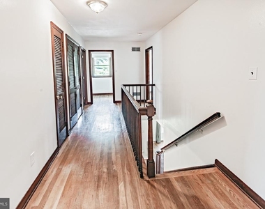 2412 Manet Road - Photo Thumbnail 16