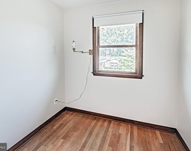 2412 Manet Road - Photo Thumbnail 12