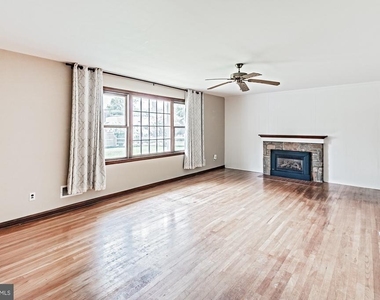 2412 Manet Road - Photo Thumbnail 18