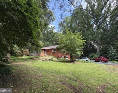 1004 Dixon Drive - Photo Thumbnail 23