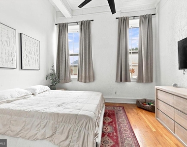 2400 Baynard Boulevard - Photo Thumbnail 12