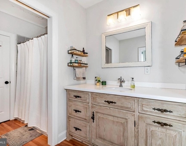 2454 W 16th Street - Photo Thumbnail 10