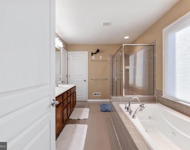 84 Wyndale Court - Photo Thumbnail 14