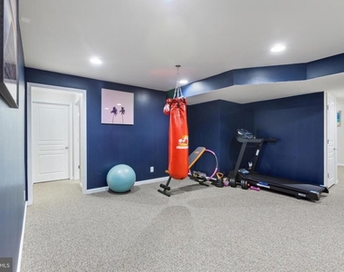 84 Wyndale Court - Photo Thumbnail 23