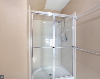 84 Wyndale Court - Photo Thumbnail 43