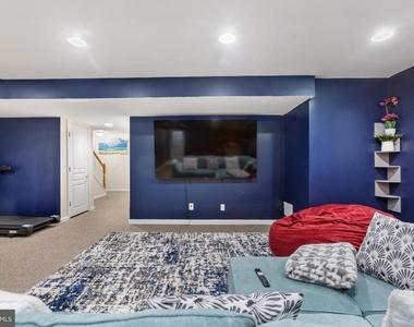 84 Wyndale Court - Photo Thumbnail 22